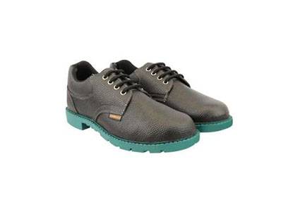 Nitrile Rubber Safety Shoes Manufacturers in Spain